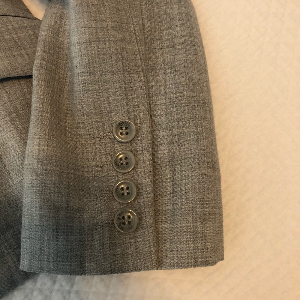 Express Design Studio Light Gray 1 Button Blazer 6 - image 5